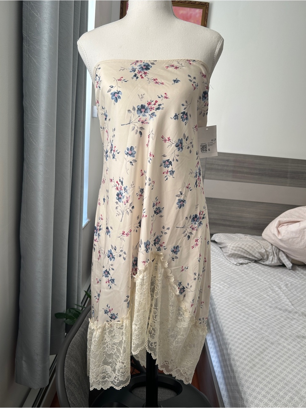NWT Forever 21 Satin Dress / Skirt